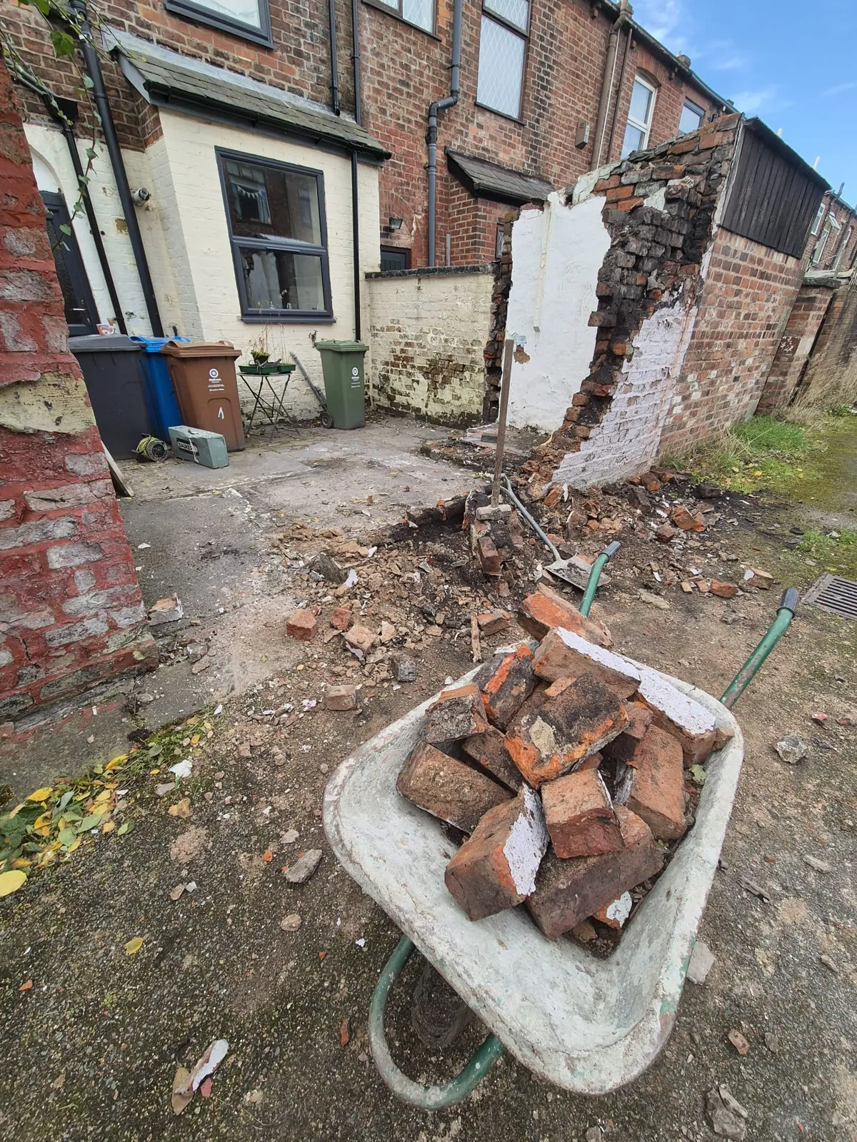 Indian stone patio and garden photograph 4