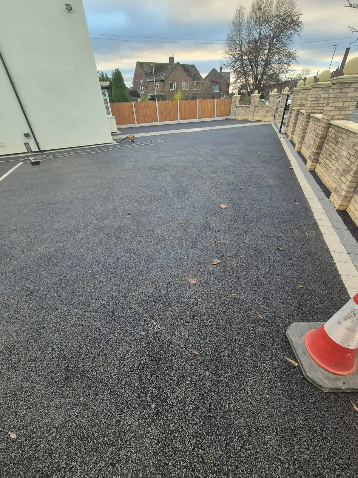 Driveways and tarmac photograph 5